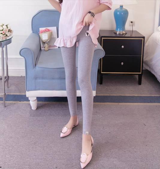 射在妈妈的内衣丝袜,妈妈的温柔守护